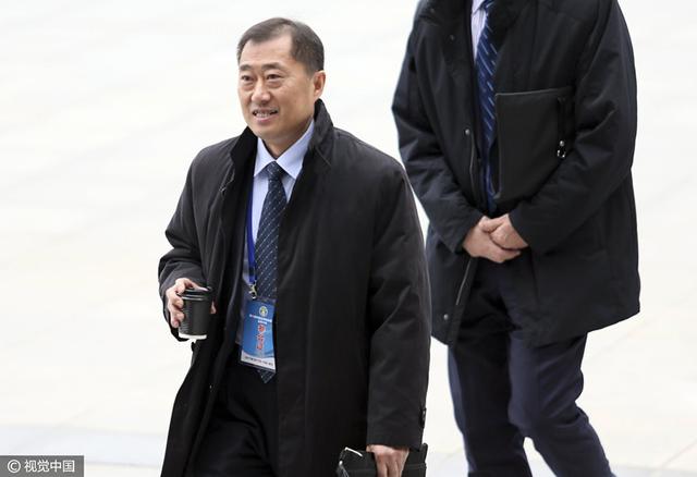 据此前BBC消息，拉特克利夫将为曼联提供约2.45亿英镑的额外资金用于与体育场相关的基础设施工程。